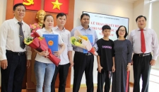 Niềm vui của 2 người vừa nhập quốc tịch Việt Nam 