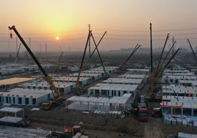 TQ tái diễn cảnh xây bệnh viện dã chiến cấp tốc như cách đây 1 năm